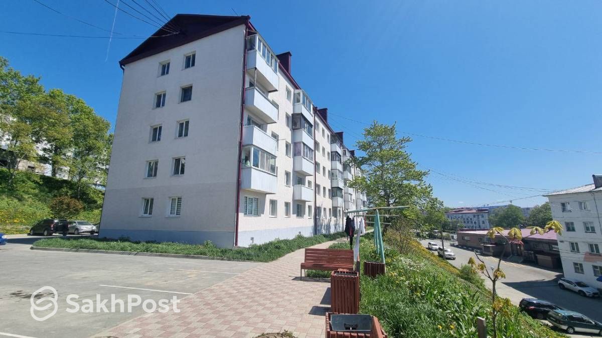 2-комн. квартира, 44.1 м², этаж:1/5 купить в г. Корсаков, цена 5 200 000  рублей