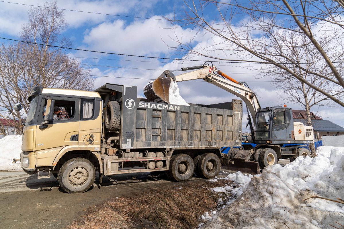 Силовики в Южно-Сахалинске устроили облаву на нелегалов